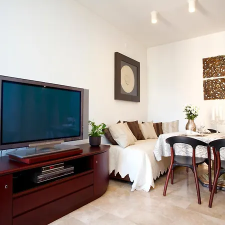 Apartment Lux