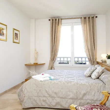 Apartment Lux